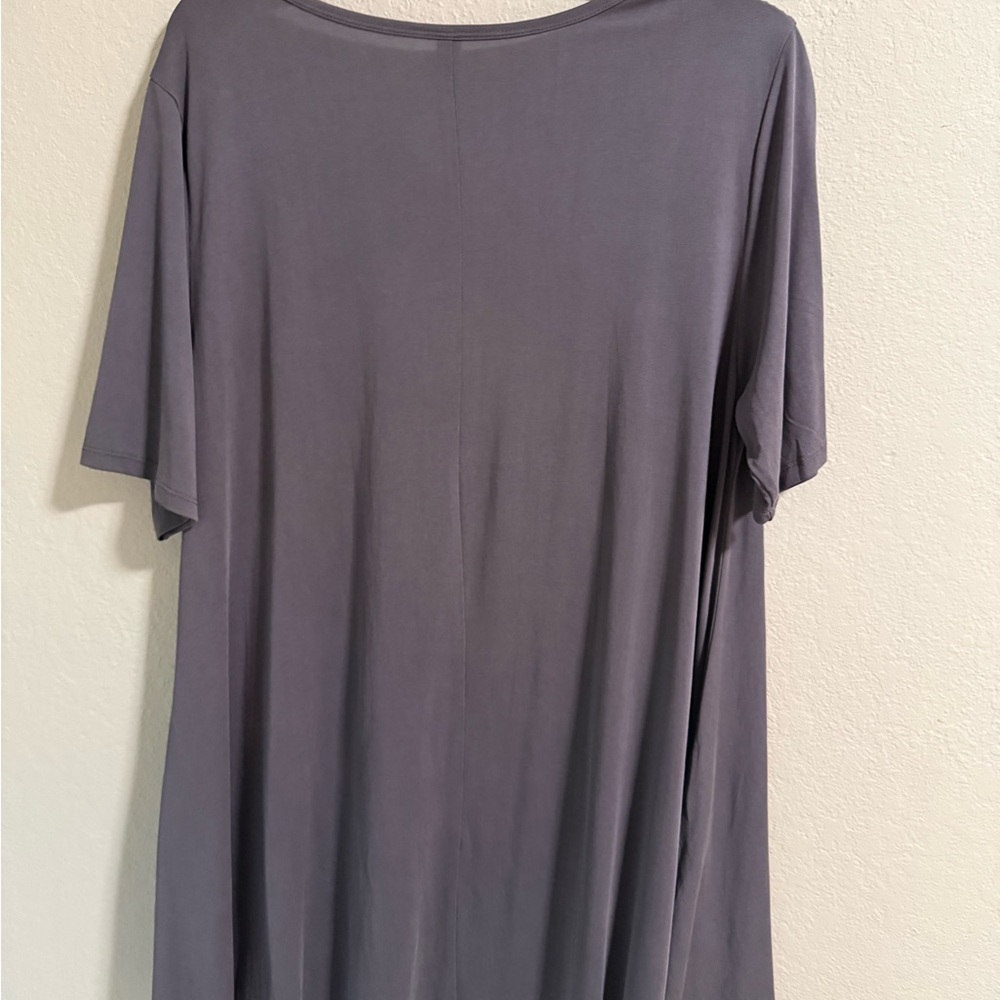 LuLaRoe XL Swing Top Bundle Paisley Print + Solid Gray Tunic - Picture 11 of 11